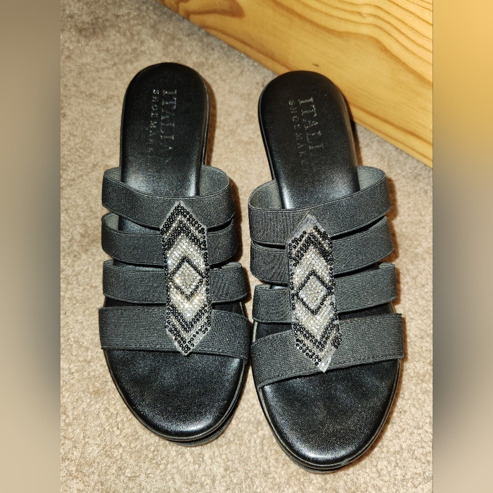 Italian Shoemakers wedge slides
